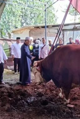 Bhabinkamtibmas Desa Citeureup Laksanakan Pengamanan Kunjungan Kerja Bupati Bandung di Dayeuhkolot