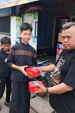 Memintal Kebaikan di Ujung Jari: Catatan Jumat Berkah Chapter Barat