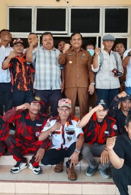 ‎Aliansi masyarakat Tenaga Kerja Bersama SATGAS PPA dan LSM TIPAN-RI Adakan Demonstrasi di Tiga Titik Kantor