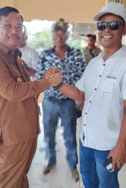 ‎Bupati Aceh Singkil H, Safriadi Oyon SH, Sambut Baik Kedatangan Para Pendemo PT Nafasindo Ke Kantor Bupati