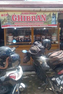 KECEWA BERAT! PELANGGAN KAGET HARGA TIDAK SESUAI PERKIRAAN SETELAH MAKAN DI RUMAH MAKAN GHIBRAN