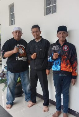 Menjemput Berkah di Penghujung Mei: Kala Keteguhan Hati Melebur dalam Sebungkus Nasi