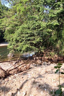 Jembatan Maut” Sangkanwangi Dibiarkan Rusak Bertahun-tahun, Warga Pertanyakan Kepekaan Pemerintah*