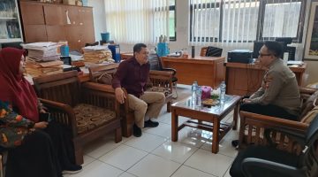 Kapolsek Margaasih Silaturahmi ke SMAN 1 Margaasih,Monitoring SPMB dan Pekan Olahraga Sekolah*