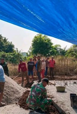 Koramil 412-02/Sungkai Selatan Bersama Warga Kebut Pengecoran Pondasi Jembatan Perintis Garuda, Akses Dua Desa Segera Terhubung