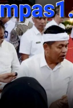 Dedi Mulyadi Tegaskan Sekolah Gratis SMA/SMK Negeri Tetap Berjalan, Tolak Kembalikan Pungutan SPP 📰