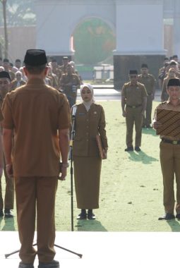 Bupati Sampaikan Apresiasi atas Capaian Kinerja DALDUKPPA Saat Pimpin Apel