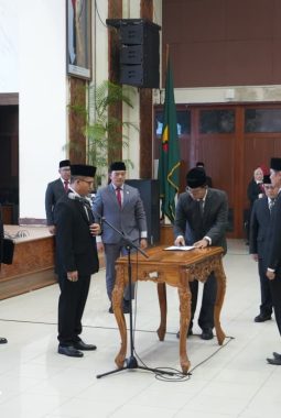 Bupati  Lantik 27 Kepala Sekolah SD dan SMP