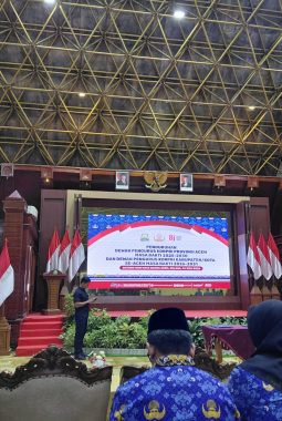 Ketua Umum KORPRI Nasional Kukuhkan Edy Widodo sebagai Ketua Dewan Pengurus KORPRI Aceh Singkil Masa Bakti 2026–2031.