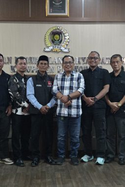 Komisi I DPRD Purworejo Terima Audiensi IWO Indonesia, Perkuat Sinergi Keterbukaan Informasi Publik