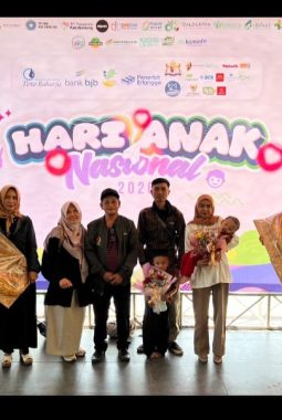 Kepala Desa Malasari  Dampingi Khitan Massal Anak pada Hari Anak Nasional 2026