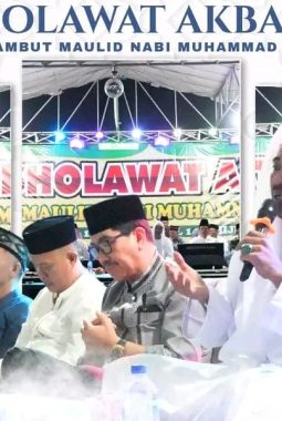 Abung Barat Bersholawat, Hamartoni: Bangun Lampung Utara Tak Cukup dengan Jalan dan Gedung