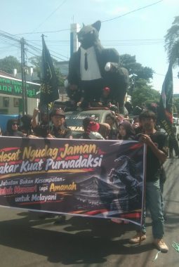 DPC LSM PENJARA INDONESIA KABUPATEN KUNINGAN IKUTI KARNAVAL HUT KUNINGAN KE-528.