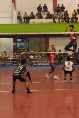 Kodim Purworejo Buka Open Turnamen Voli Dandim Cup I, Semarakkan HUT TNI ke-81  dengan Semangat Sportivitas